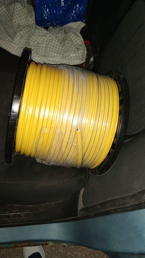 Delivers maximum current · fits into tight spaces 12/2 electrical wire. 1000 ft roll brand new never opened ...