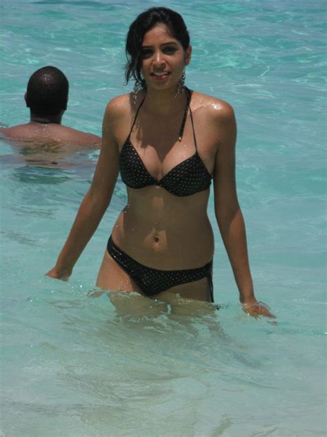 Hot Sexy Girls Indian Bikini Girls 2