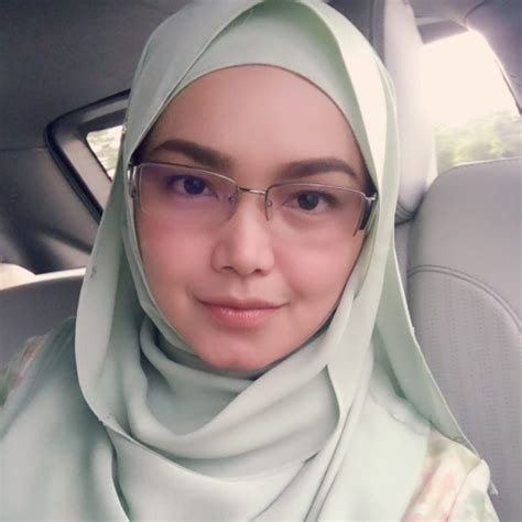 Himpunan gambar dan video dato' siti. GAMBAR Dato' Siti Nurhaliza Dah Tukar Kerja Jadi ...