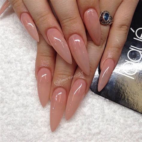 Color On An Almond Nail Not So Long As These Stilletos Nails Inspiration Gel Nails Long