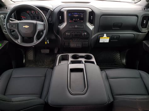 New 2020 Chevrolet Silverado 1500 Custom Crew Cab In Longview 20c463