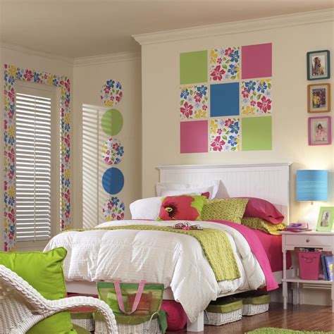 Shop online for wide range of wall arts, stickers, key holders, photo frames & much more on snapdeal. Colorful Kids' Room Design | HGTV