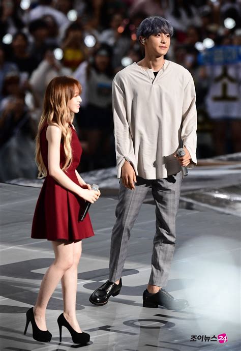 Height And Size Difference Between Male And Female Idols Will Make Your
