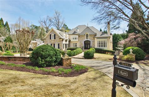 7 Beautiful Homes On The Market In Atlanta Haven Lifestyles