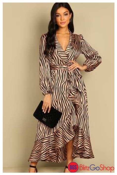 Think Print With This Classy Zebra Print Dress Rendered In A Stylish Fashion The V Neck And