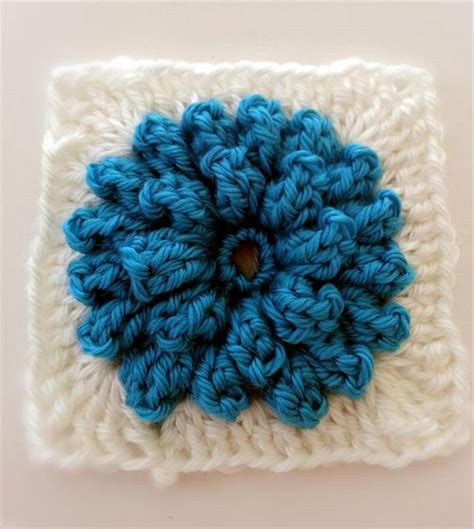 The leaves are also very simple to crochet! 22 Super Easy Crochet Flower Pattern