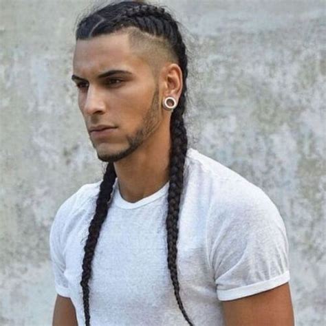 Knowing the names for various sorts of hairstyles for men is priceless when you're going to the barbershop and despite all the hairstyles that keep cropping up each season, picking one that suits the shape of our face, while also fitting in with the persona we'd. Pin on Hairstyle and Haircut Ideas
