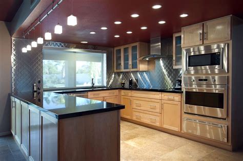 If you decide to redo your kitchen but don't have any idea how to remodel your kitchen, then i bring some excellent kitchen remodel ideas for. 15 Kitchen Remodeling Ideas, Designs & Photos - TheyDesign ...