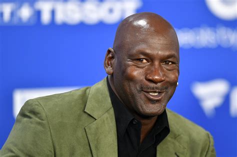 michael jordan defied his less than ideal reputation when he made the sweetest gesture for a