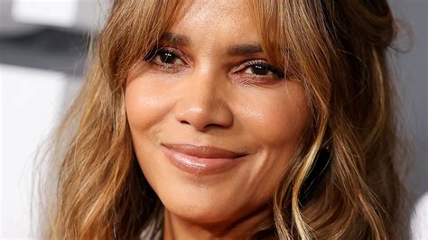 Halle Berry Has Some Advice For Zoe Kravitz As Catwoman