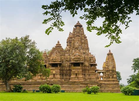 Stunning View Of Vishvanatha Temple Western Group Of Khajuraho