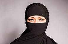 burqa uae wearing untersagt tragen darf
