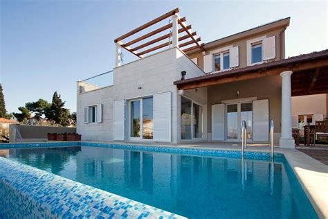 Luxury Mediterranean Villas Home Design