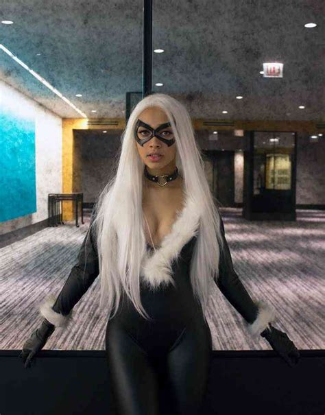 Super Sexy Cosplayer Fiona Nova Is Bucking Stereotypes One Gorgeous