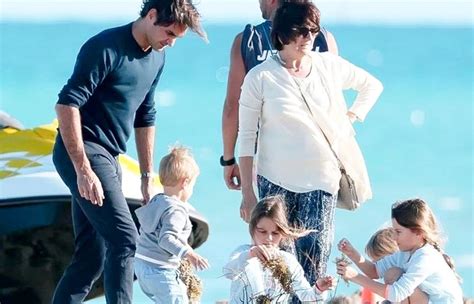 Yves his daughters charlene riva and myla rose are currently 11 years of age, whereas his boys leo and. Roger Federer Tennis Player Biography, Family ...