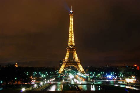 Hd Wallpaper Eiffel Tower During Nighttime Eiffel Tower Rain Night