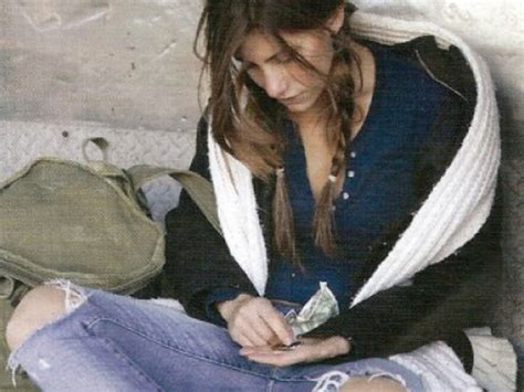 미국 길거리 여자 노숙자들입니다 뽐뿌 자유게시판