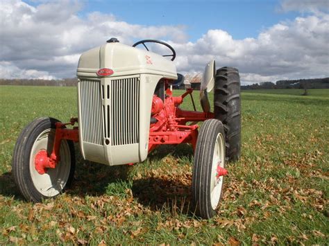 Ford Tractors Difference Between A 9n 2n And 8n Antique Tractor Blog