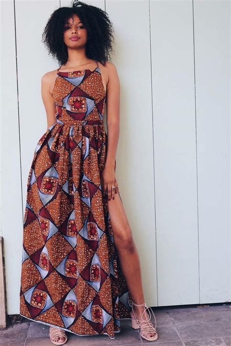 .vous ces magnifiques modèles en pagne que j'ai dénichés sur pinterest comme d'habitude ? 100+ Modèles de Robe Pagne Africaine Pour Vous Donner Des ...