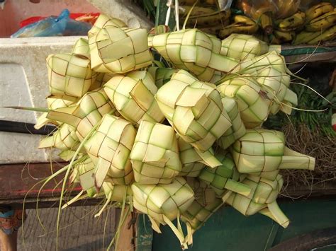 Meriahkan Juadah Raya Pelbagai Jenis Ketupat Untuk Seisi Keluarga