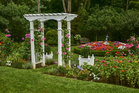 Here are the 10 best virtual garden tours you can take and enjoy from your home. Garden Tours - Almost Heaven - West Virginia