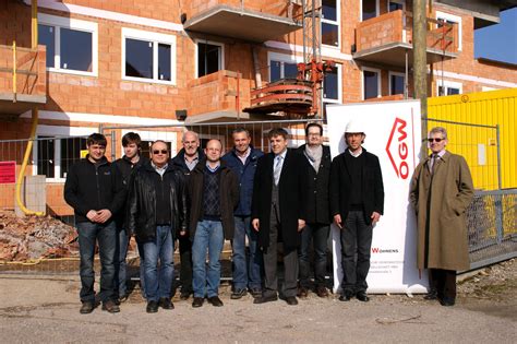 Mit einer gesamtwohnfläche von ca 313 quadratmetern auf einem traumhaften grundstück von ca 700. Neue Wohnungen in Ort im Innkreis werden im Herbst fertig ...