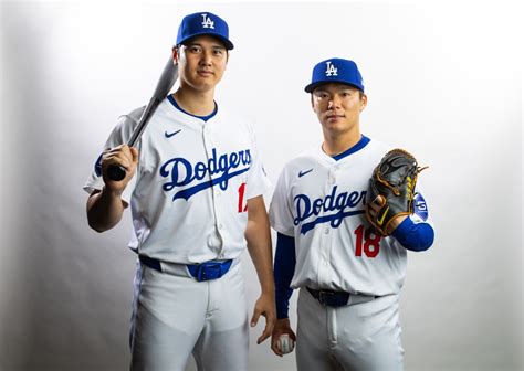 Shohei Ohtani Traveled With Dodgers To Watch Yoshinobu Yamamotos Debut