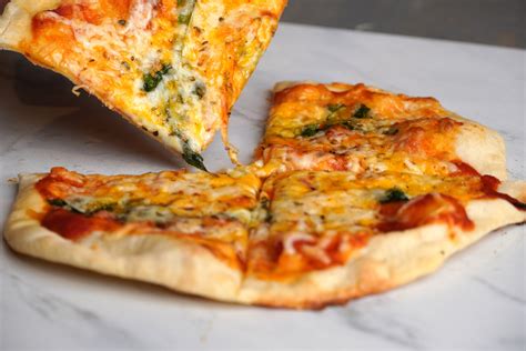 Ultimate Thin Crust Pizza 🍕 Recipe Its Crunchy Dining And Cooking