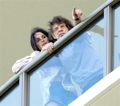 Mick Jagger’s Gf Says He’s ‘doing Wonderful’ After Surgery