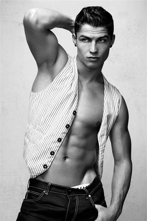 Роналду криштиану / cristiano ronaldo. Cristiano Ronaldo Measurements Height and Weight