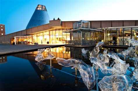 Museum Of Glass In Tacoma Washington Mike Hiran Galleries Digital