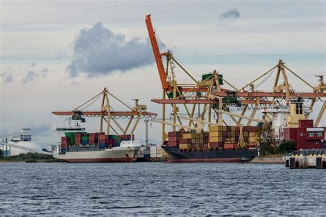 Premium Photo Container Transshipment At Port