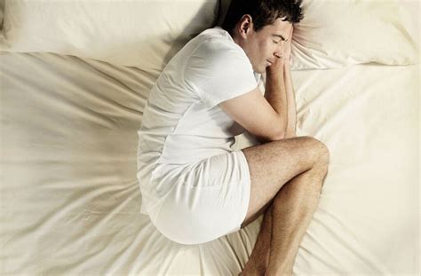 cómo dormir para mejorar la postura guía práctica top colchon es