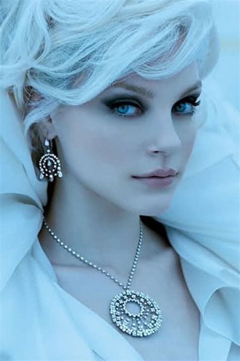 Pin By Janet Q On The Eyes Have It Jessica Stam Ice Queen Jessica