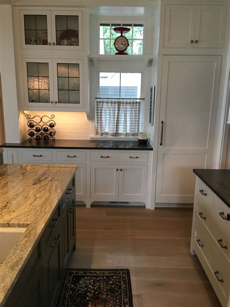 Pin By Gerry Tyrrell On Built Ins Kitchen Cabinets Built Ins Home Decor