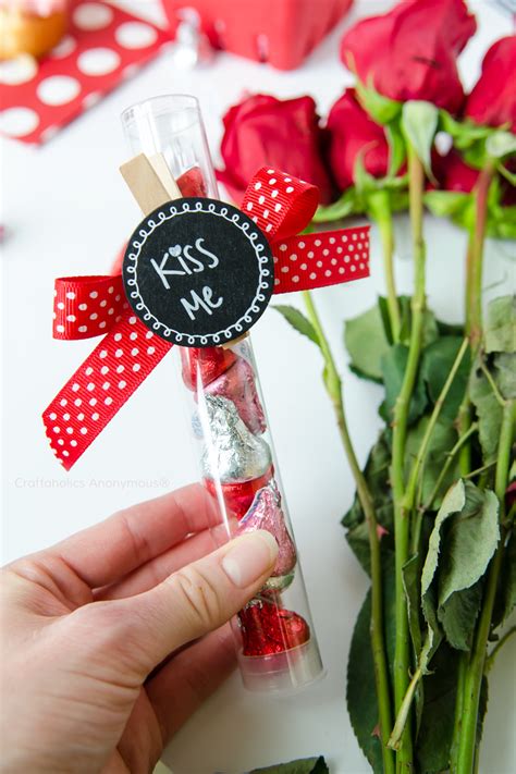These thoughtful and romantic valentine's day gifts for her are perfect for your girlfriend, wife, mom, or friend, and will make her feel the love then and beyond. Craftaholics Anonymous® | Easy Valentine's Day Ideas