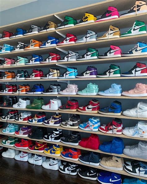wall of jordan 1 s sapatos nike jordan tenis nike air moda sneakers