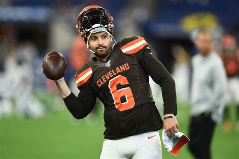 Qb for the cleveland browns. Baker Mayfield rips Giants for drafting QB Daniel Jones ...