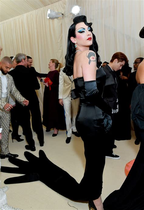Violet Chachki Makes History At First Met Gala Attended By Drag Queens