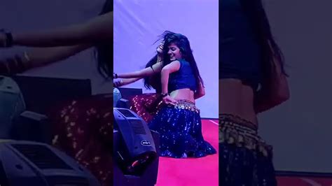 Collage Girl Dance Viral Youtube