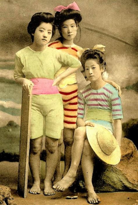 Japanilaiset nude tytöt kuvat Nere