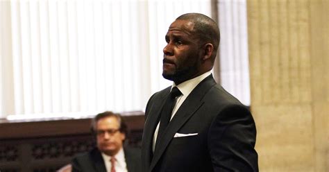 R Kelly Charged With New Sex Crimes In Minnesota