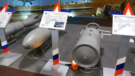 En Exposición Sobre La Guerra En Siria Rusia Exhibe Bombas De Racimo