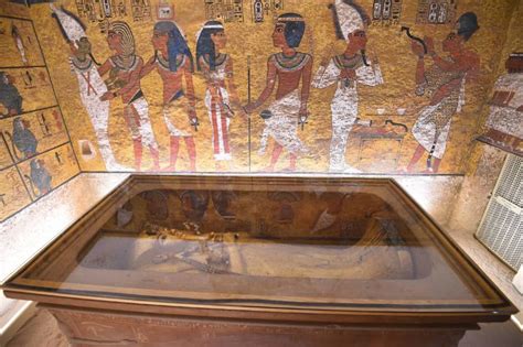 29 Stunning New Photos Of King Tuts Tomb Restored To Its Ancient Glory Random Find Truth