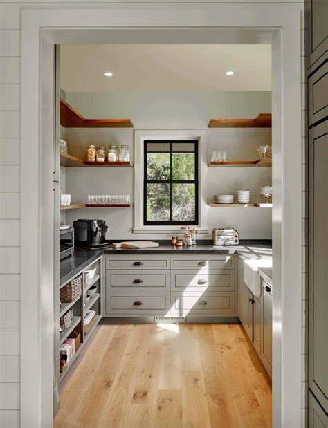 20 Clever Farmhouse Style Kitchen Pantry Ideas For Organization