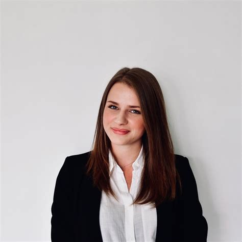 Sarah Mo Kraft Praktikantin Digital Marketing Nestlé Deutschland