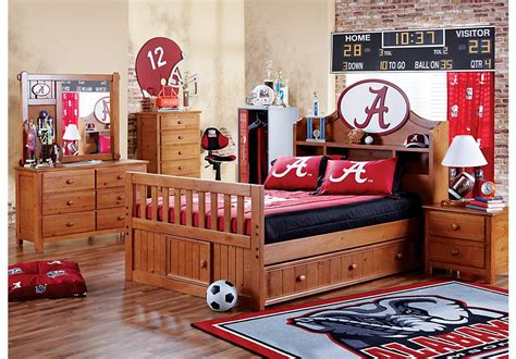 To make it even more cosy, you can put a bed canopy above their bed! universityofalabama | Alabama bedroom, Alabama room, Rooms ...
