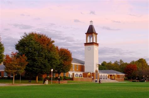 Quinnipiac University Photos Us News Best Colleges