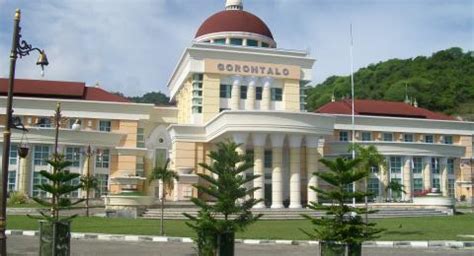 Yang merupakan link daftar blt umkm online yang resmi. Foto Kantor Gubernur Gorontalo - Dua 'R' Gorontalo