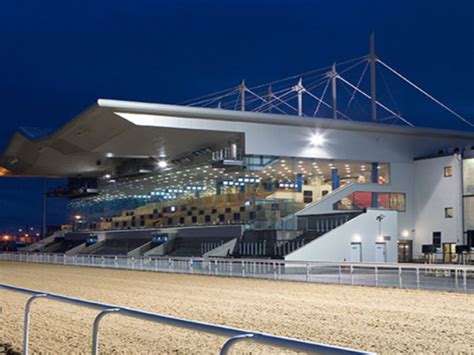 Dundalk Stadium Receives €252000 For Owners And Trainers Facility